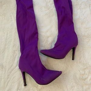 Heeled boots